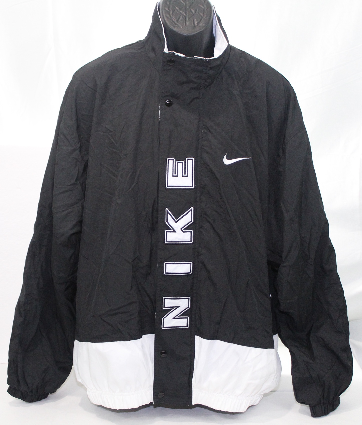 Sweet Item: Vintage Nike Mens XL Track Suit Jacket Black & White  Windbreaker